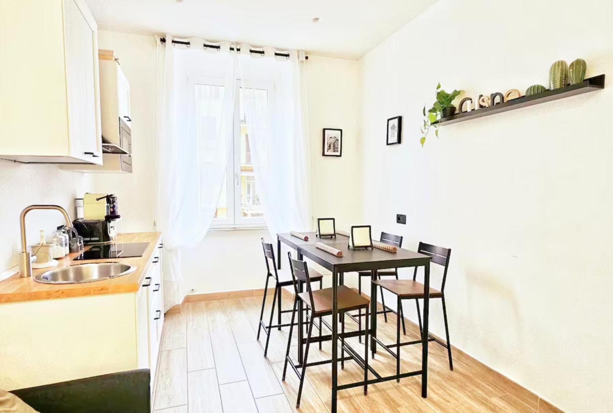 Per 4 Persone Zona Vaticano Apartment Rome